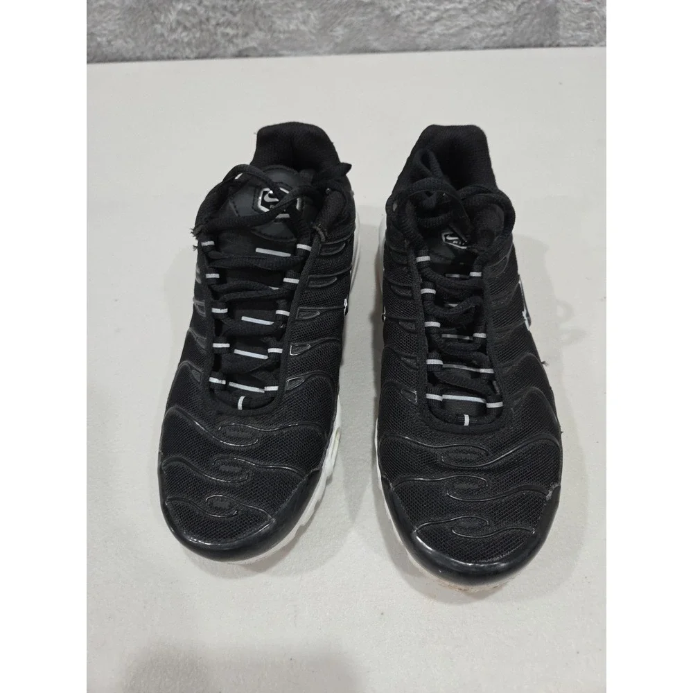 Nike Air Max Plus Black White Women's Size 5.5  DM2362-001
